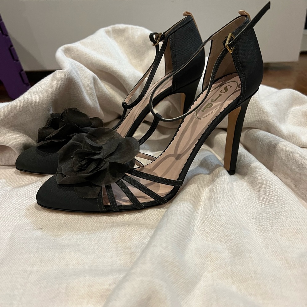 SJP Elegant Grey Heels with Floral Detail